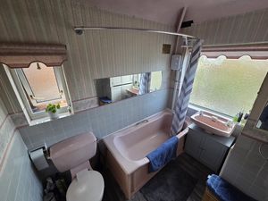 Photo 1- click for photo gallery